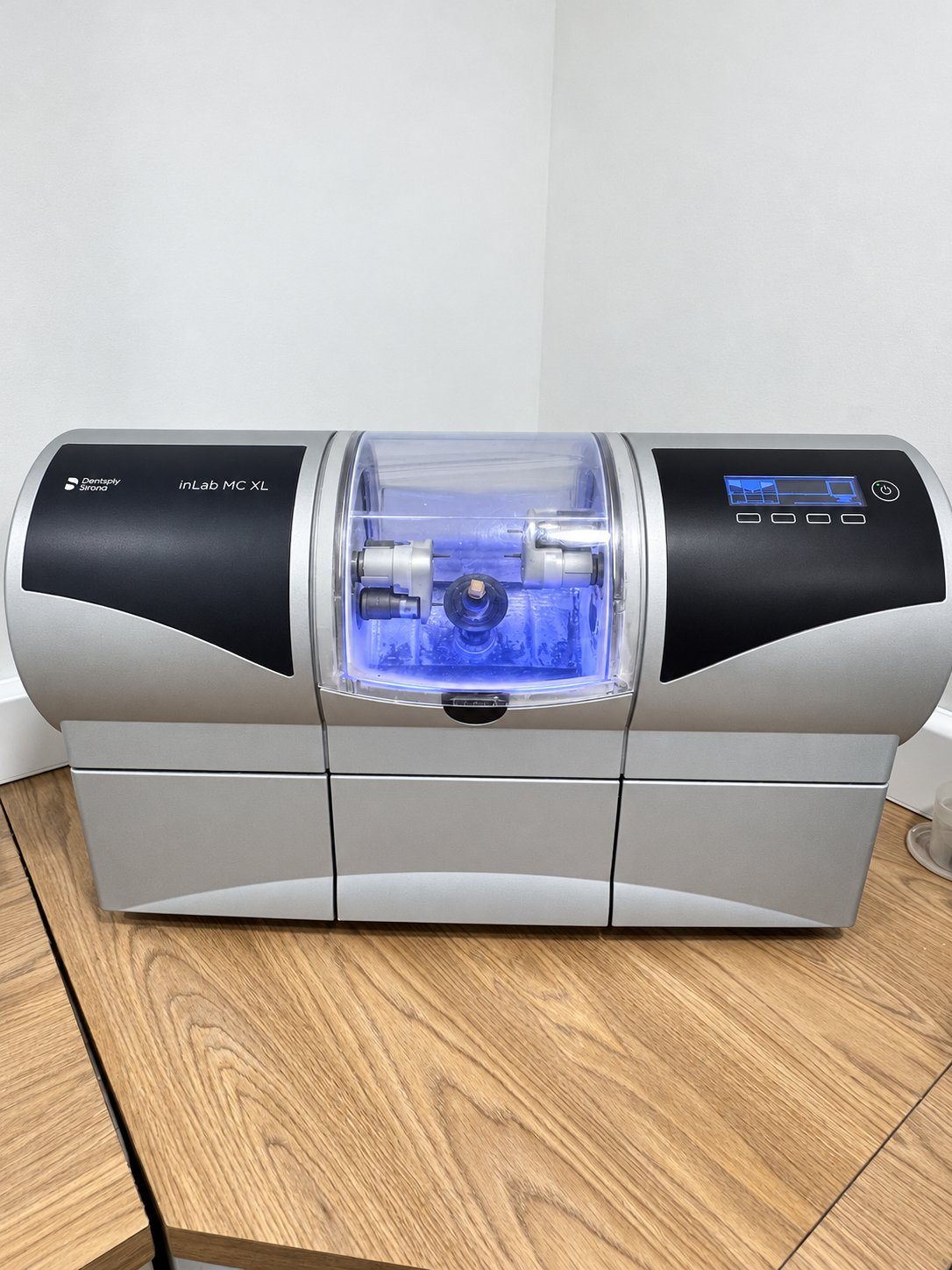 Usineuse Dentsply Sirona inLab MC XL